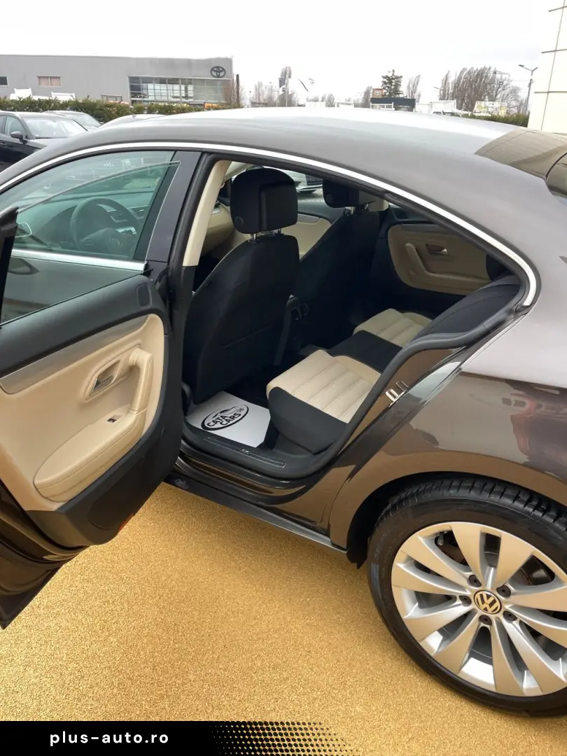 Volkswagen Passat-Cc
