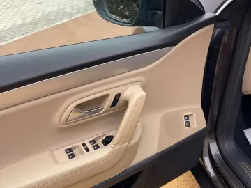 Volkswagen Passat-Cc