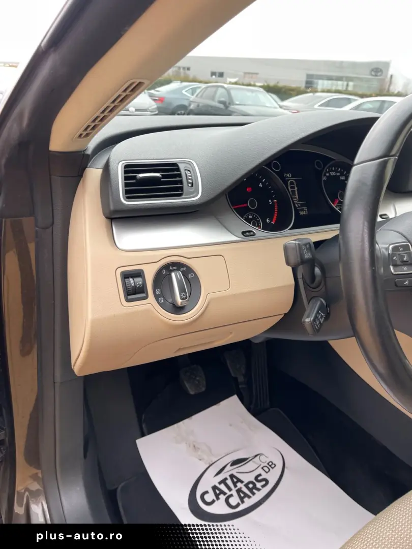 Volkswagen Passat-Cc