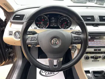 Volkswagen Passat-Cc