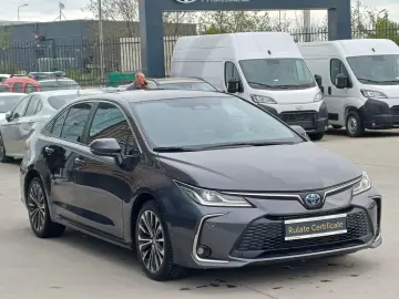 TOYOTA COROLLA 1.8 Hybrid Dynamic 140 CP E-CVT