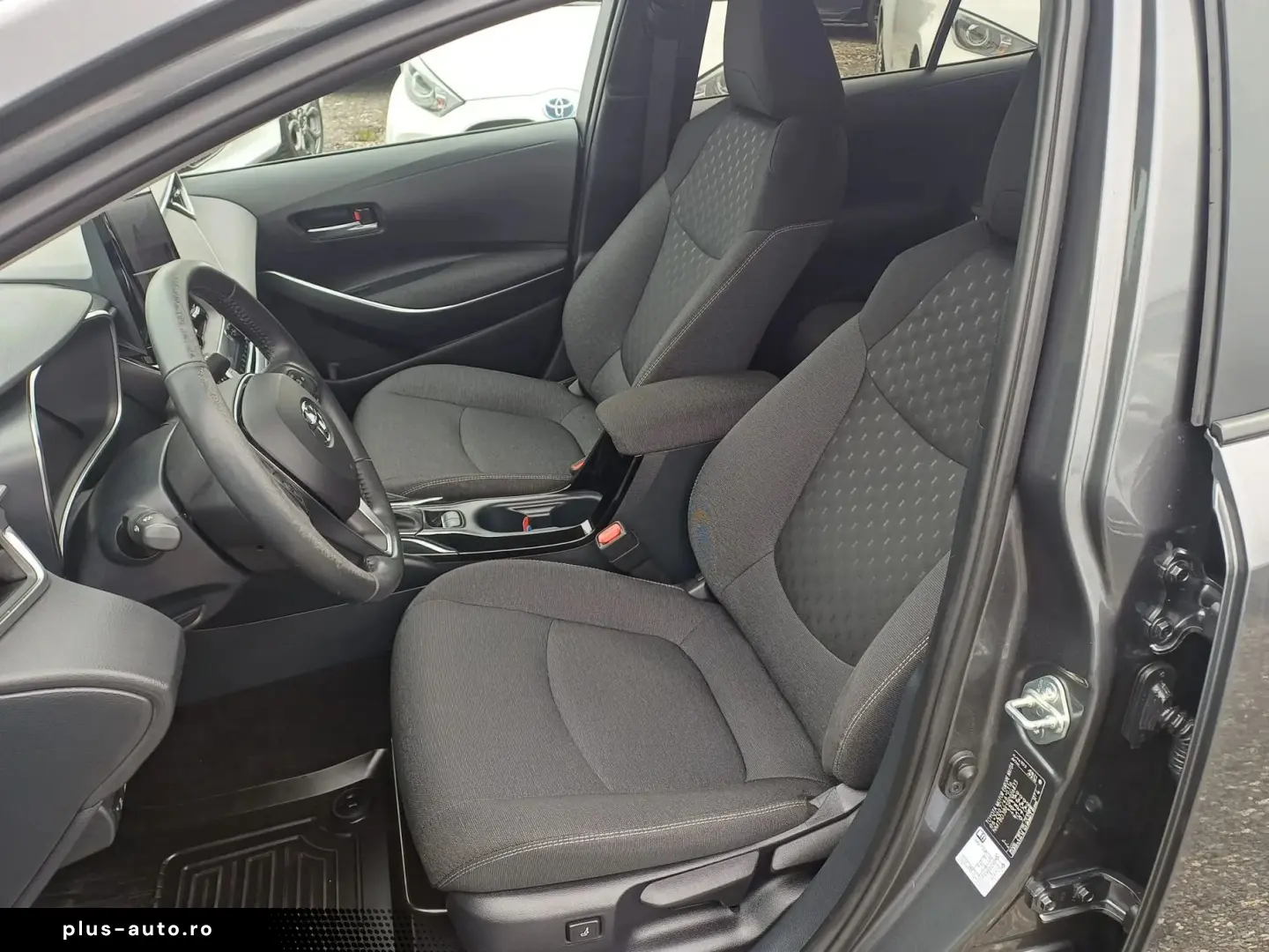 TOYOTA COROLLA 1.8 Hybrid Dynamic 140 CP E-CVT