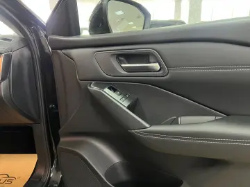 Nissan Qashqai 1.3 MHEV 158 Business Xtronic Posibilitate fi