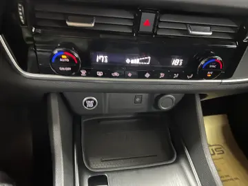 Nissan Qashqai 1.3 MHEV 158 Business Xtronic Posibilitate fi