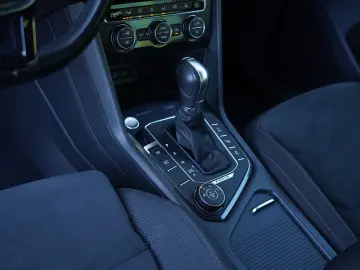 Volkswagen Tiguan Gen-Ii-2016