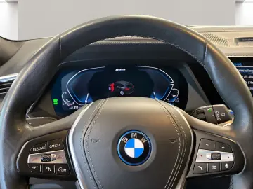 BMW X5 xDrive45e Bowers & Wilkins