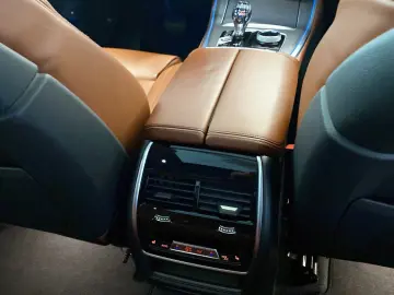 BMW X5 xDrive45e Bowers & Wilkins