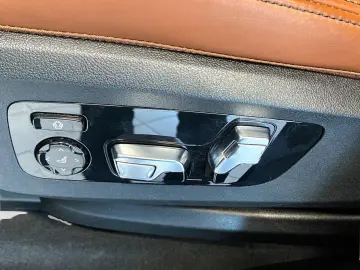 BMW X5 xDrive45e Bowers & Wilkins