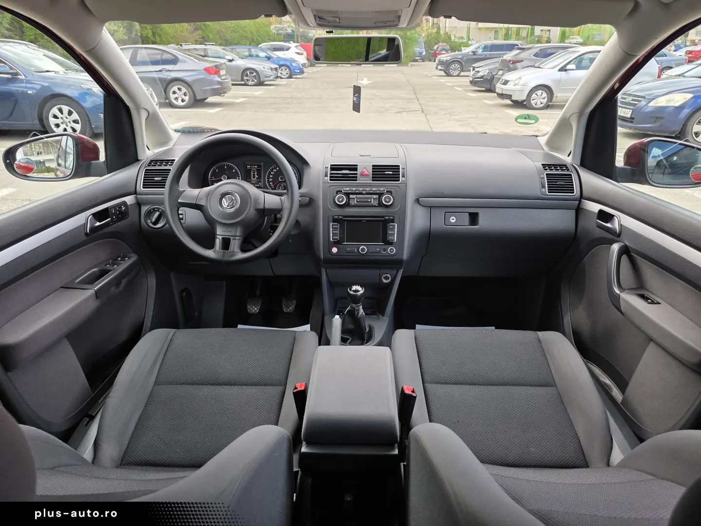 VW Touran 7 locuri 2012 1.6 TDI 105 CP euro 5