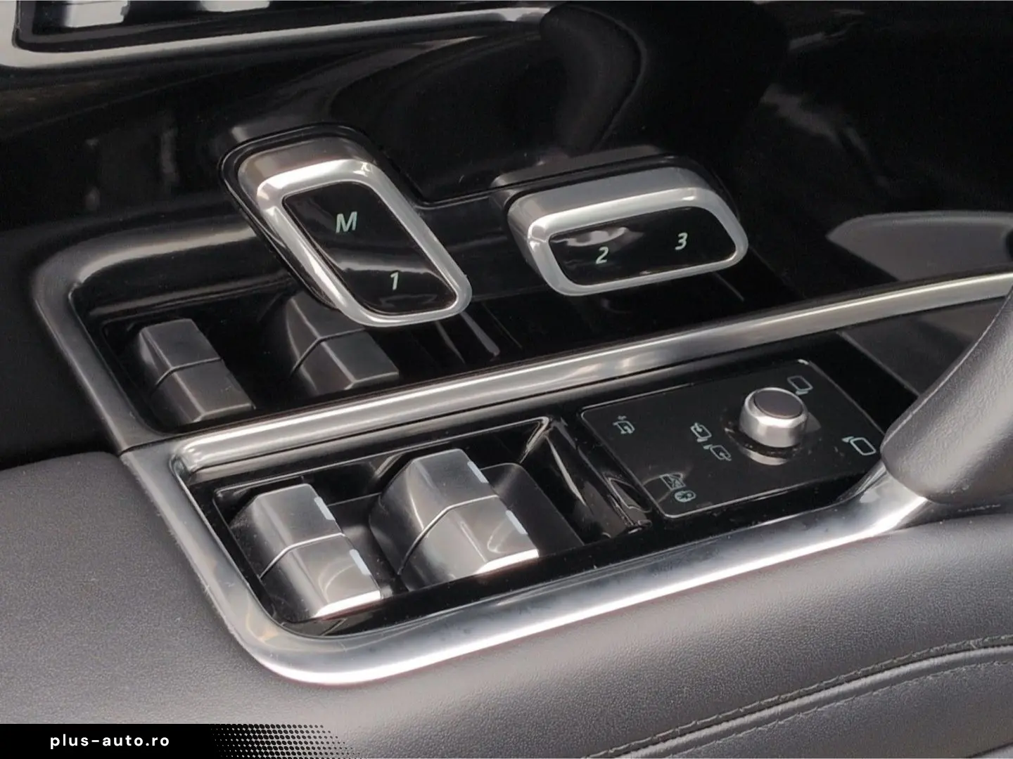 LAND ROVER Range Rover P530 Autobiography