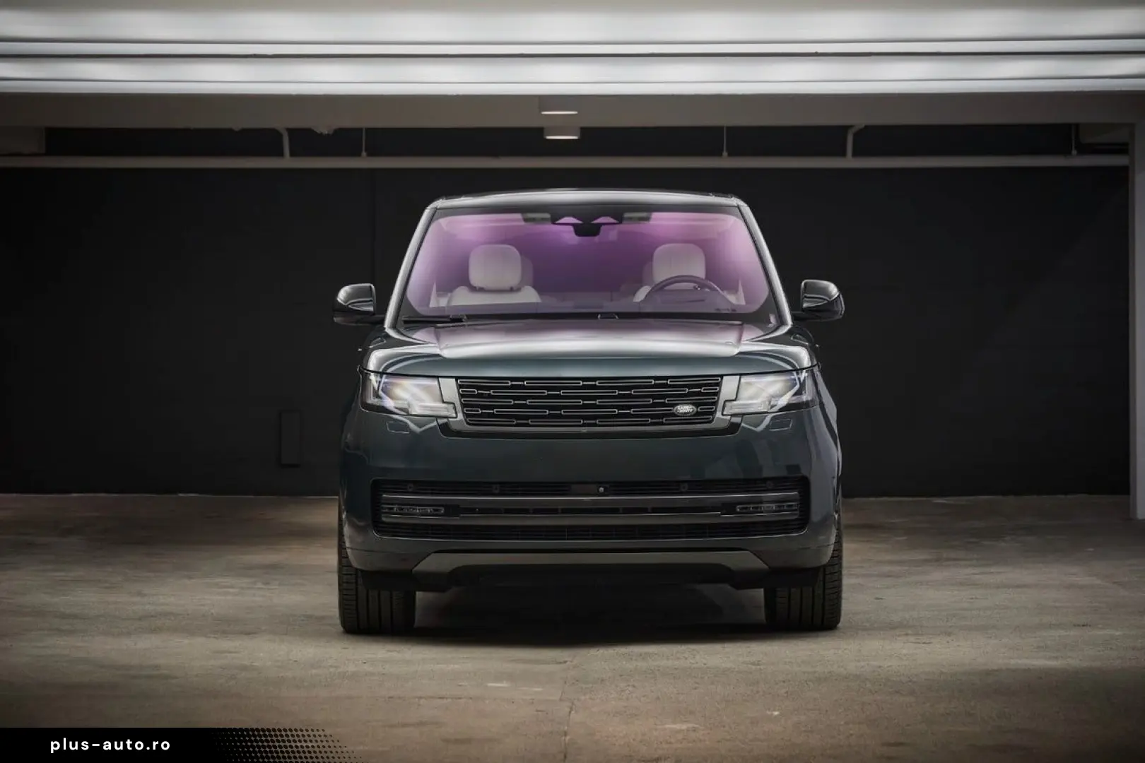 LAND ROVER Range Rover P440e Autobiography LWB