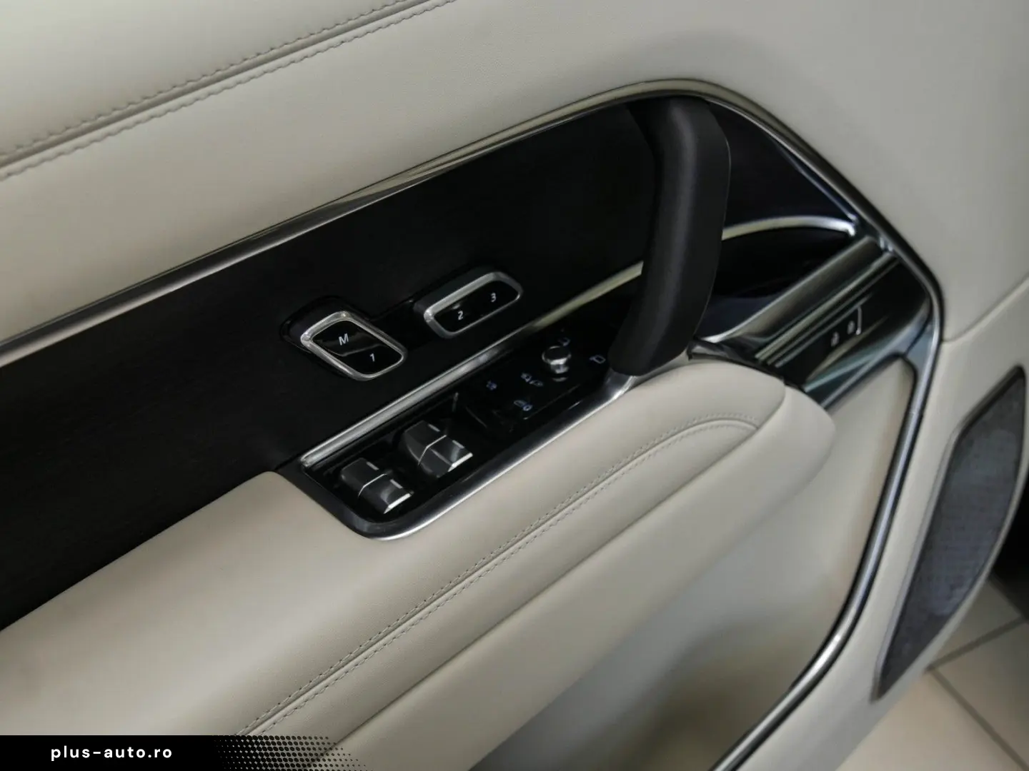 LAND ROVER Range Rover P460e Autobiography (SWB) Shadow Ext