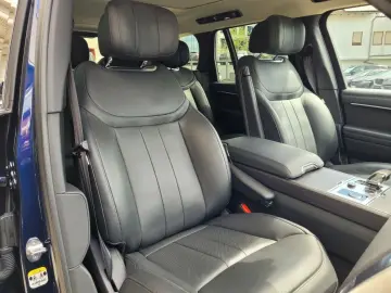 LAND ROVER Range Rover P530 Autobiography