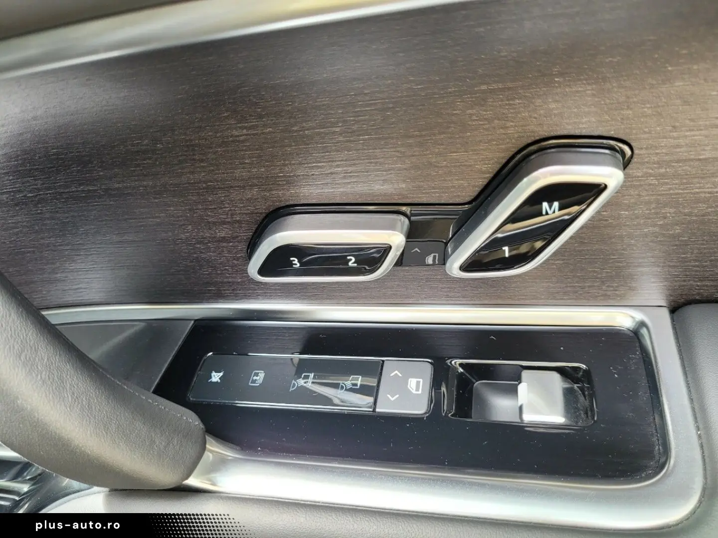 LAND ROVER Range Rover P530 Autobiography