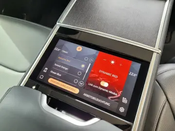 LAND ROVER Range Rover P530 Autobiography