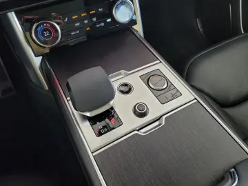 LAND ROVER Range Rover P530 Autobiography