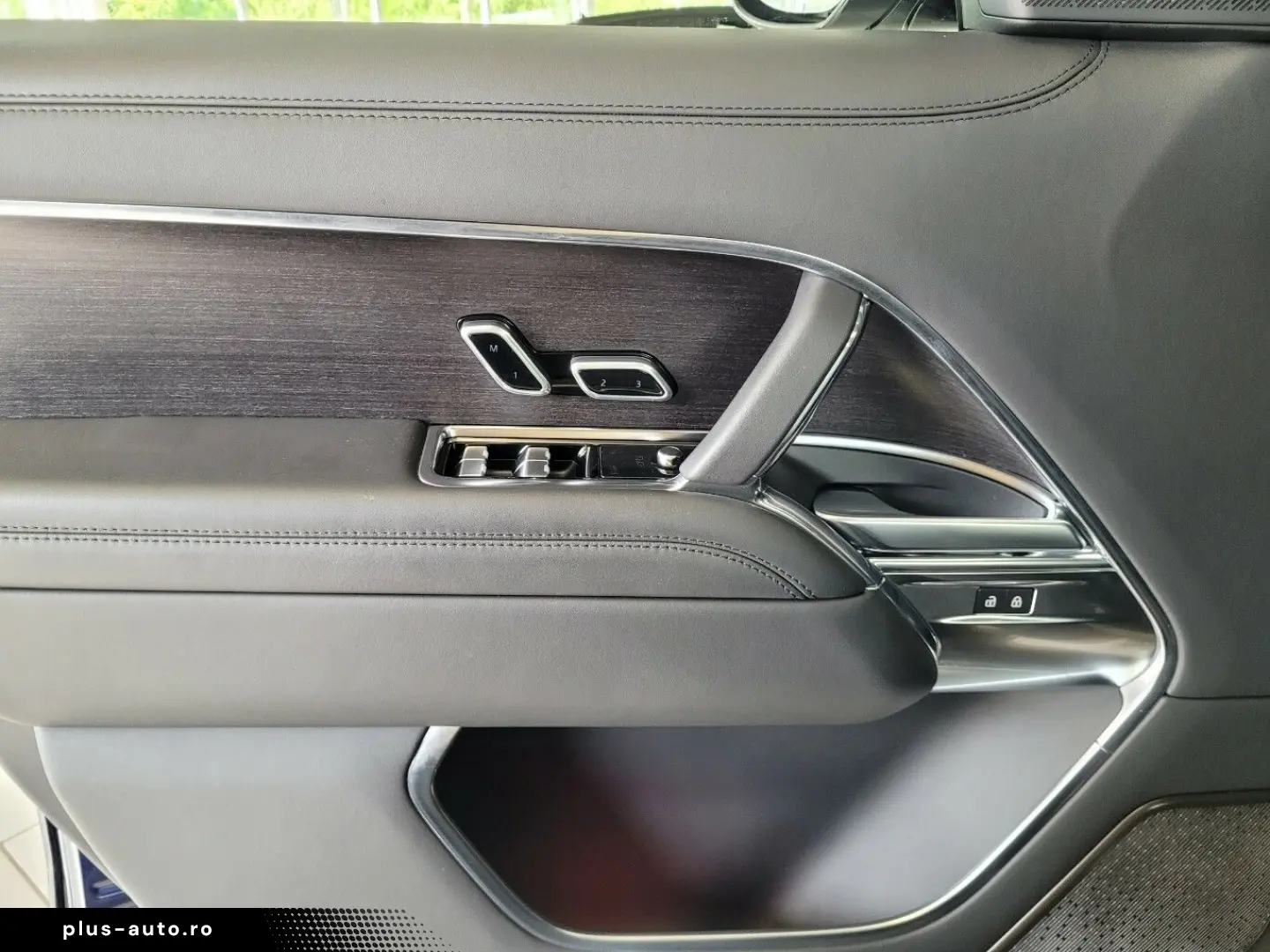 LAND ROVER Range Rover P530 Autobiography