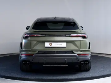 LAMBORGHINI Urus 4.0 V8 Performante