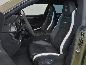 LAMBORGHINI Urus 4.0 V8 Performante