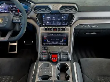 LAMBORGHINI Urus 4.0 V8 Performante