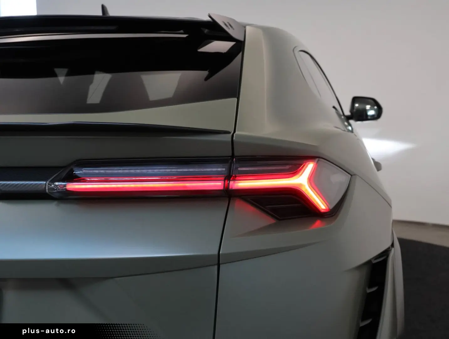 LAMBORGHINI Urus 4.0 V8 Performante