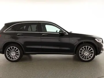 MERCEDES-BENZ GLC 300 e 4M AMG
