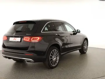 MERCEDES-BENZ GLC 300 e 4M AMG