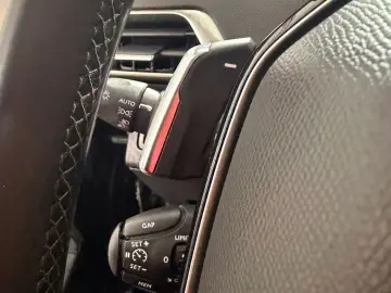 Peugeot 5008 Gen-Ii-2016