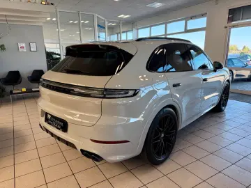 PORSCHE Cayenne S SportDesign AHK Luftfederung ACC
