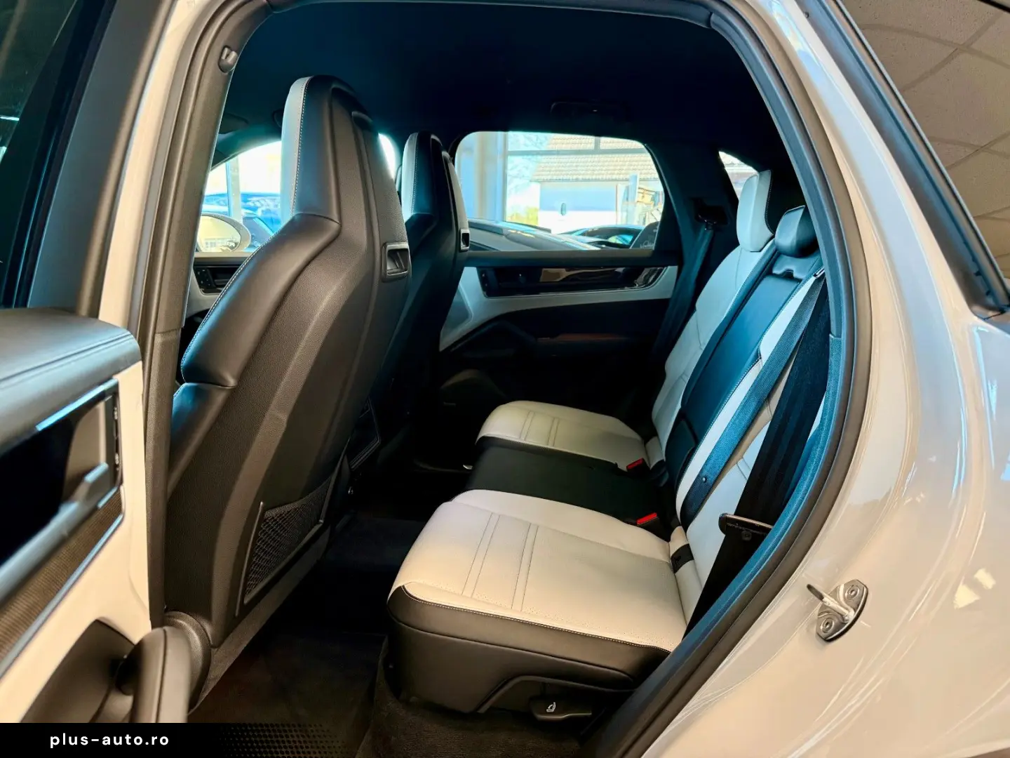 PORSCHE Cayenne S SportDesign AHK Luftfederung ACC