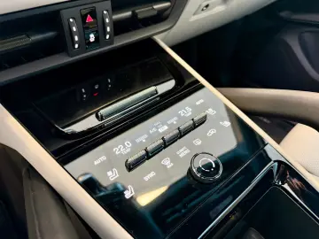 PORSCHE Cayenne S SportDesign AHK Luftfederung ACC