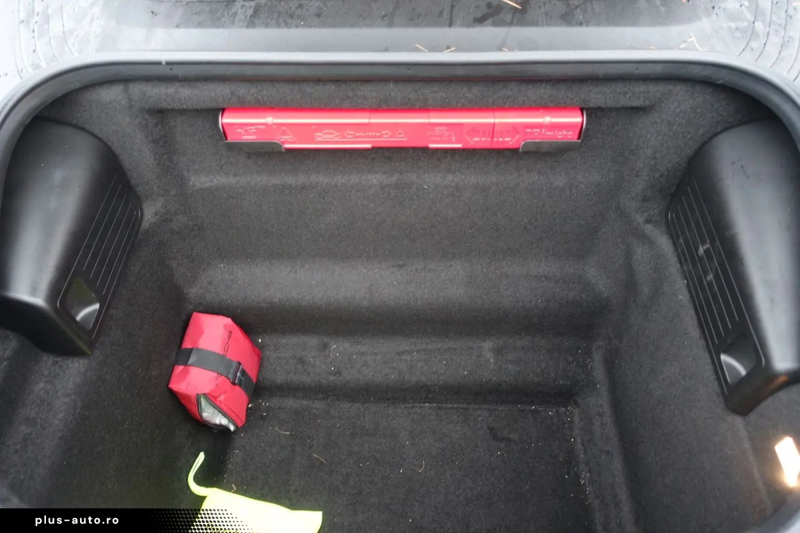 PORSCHE Cayman 718 Style Edition EXP € 59990.--