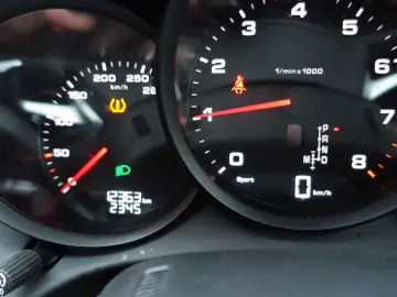 PORSCHE Cayman 718 Style Edition EXP € 59990.--