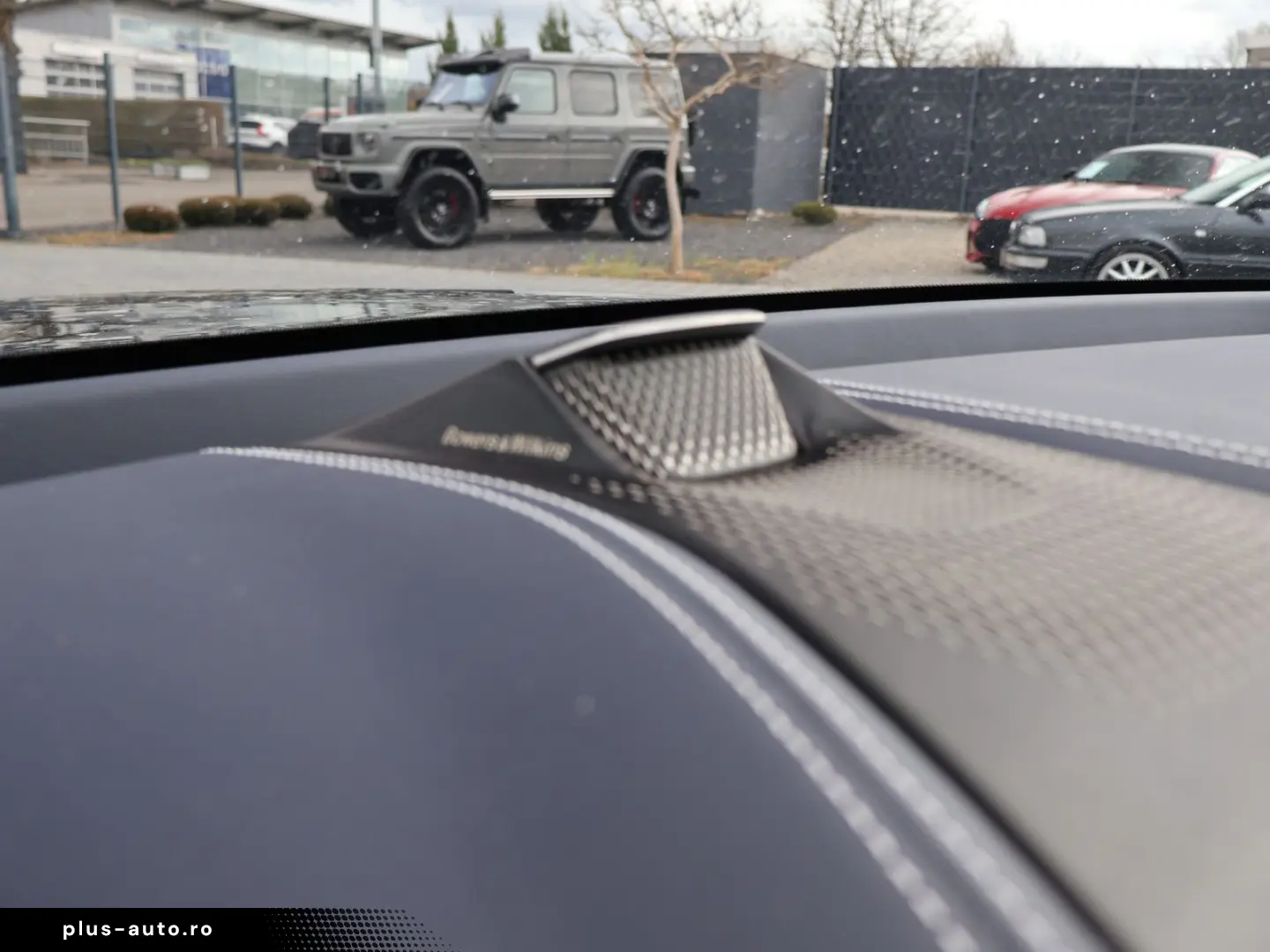 ASTON MARTIN DBX 707 FACELIFT