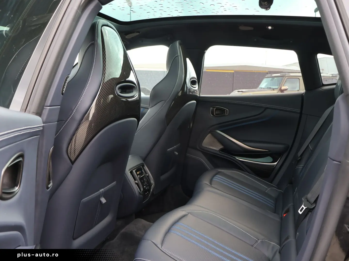 ASTON MARTIN DBX 707 FACELIFT