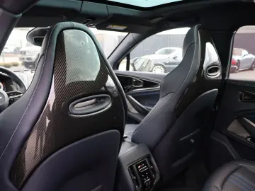 ASTON MARTIN DBX 707 FACELIFT