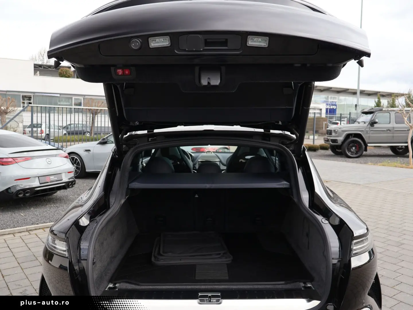 ASTON MARTIN DBX 707 FACELIFT