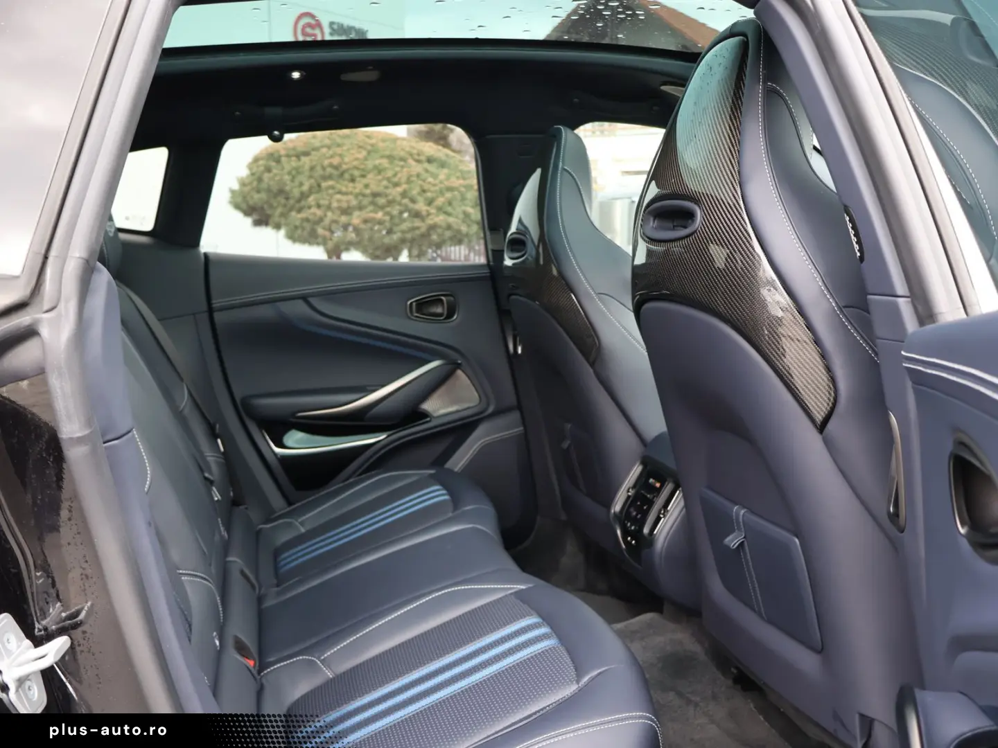 ASTON MARTIN DBX 707 FACELIFT