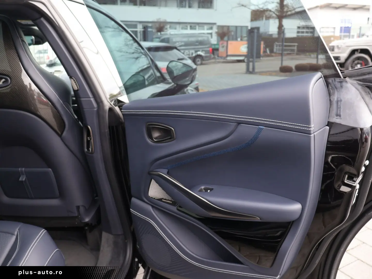 ASTON MARTIN DBX 707 FACELIFT