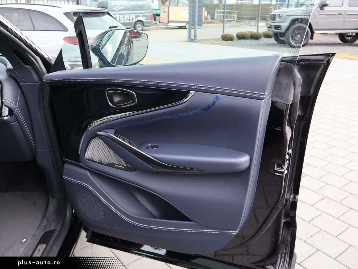 ASTON MARTIN DBX 707 FACELIFT