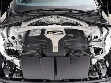 ASTON MARTIN DBX 707 FACELIFT