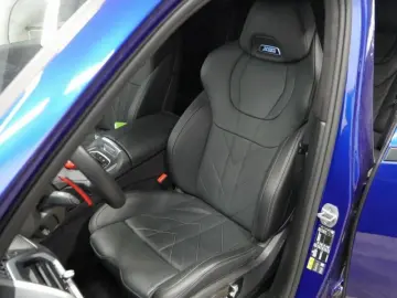 BMW XM 50e NP 152539.- AHK Massage ACC Park  B&W HuD