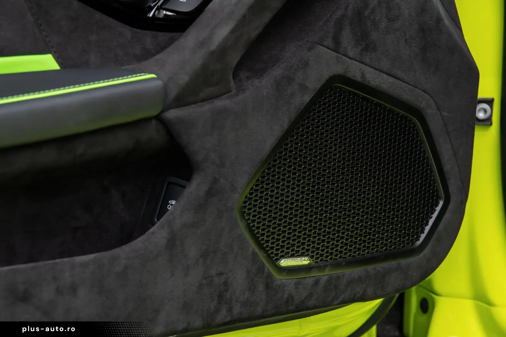 Lamborghini Huracán Tecnica V10 639PS Carbon