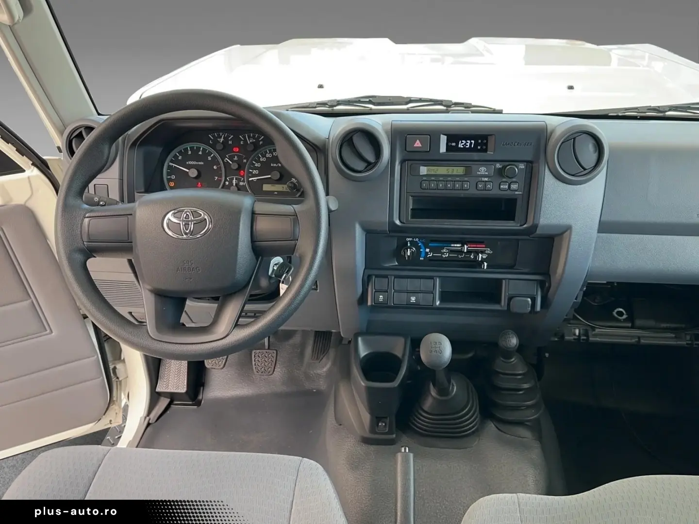 Toyota Land Cruiser GRJ78