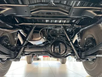 Toyota Land Cruiser GRJ78