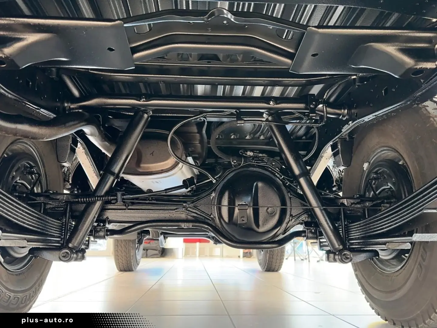 Toyota Land Cruiser GRJ78