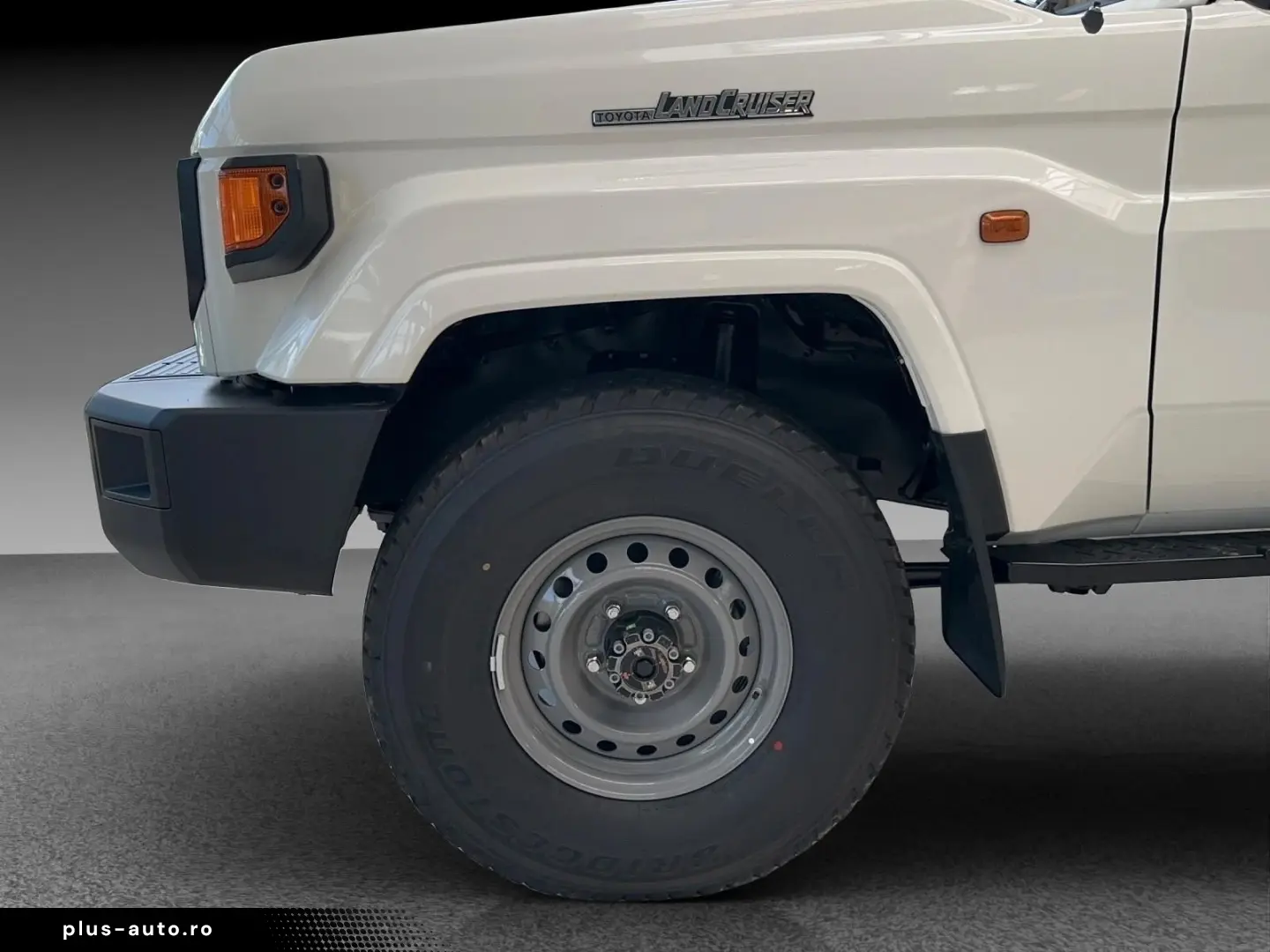 Toyota Land Cruiser GRJ78