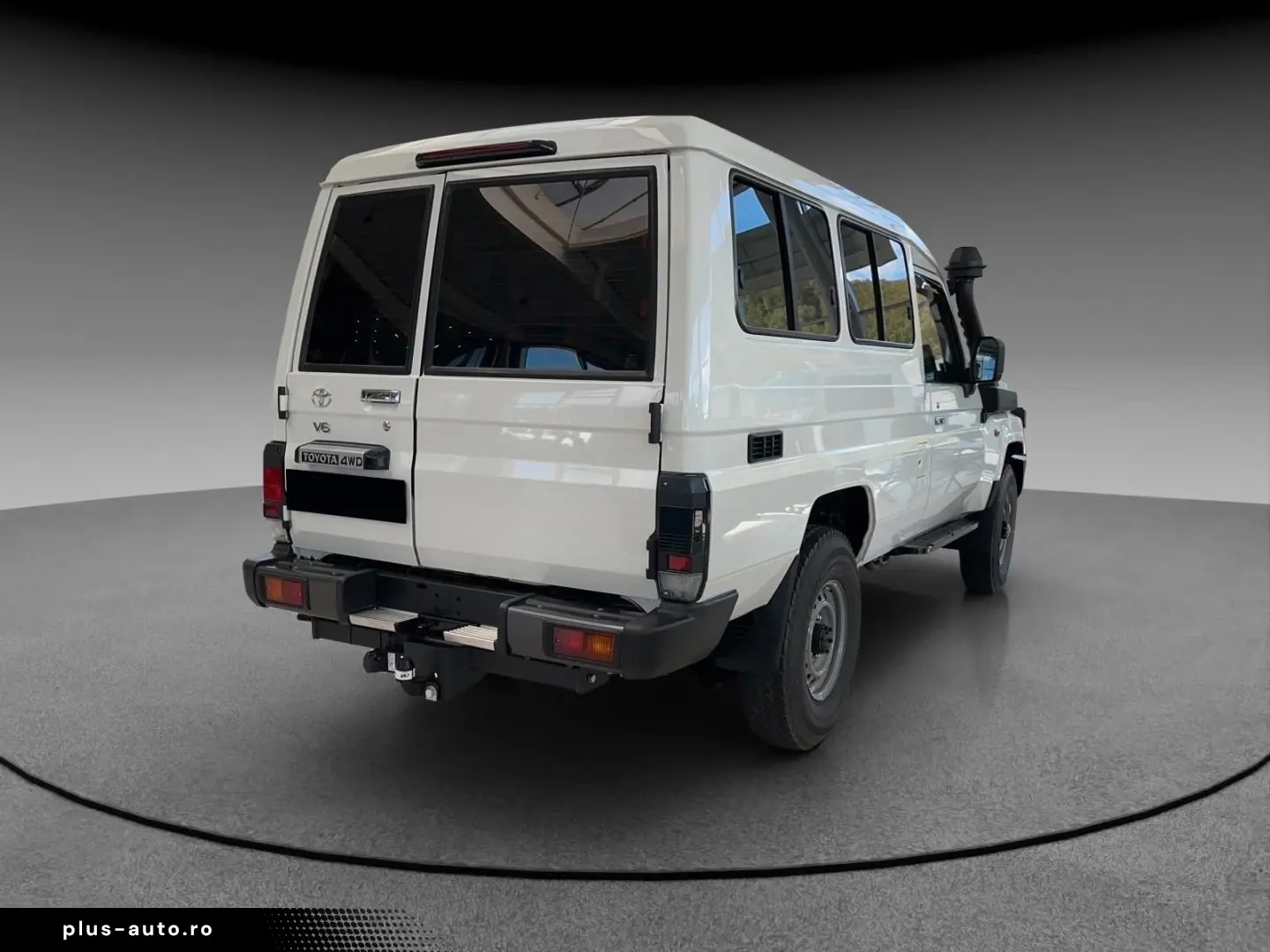 Toyota Land Cruiser GRJ78