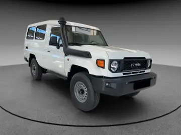 Toyota Land Cruiser GRJ78