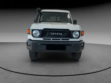 Toyota Land Cruiser GRJ78